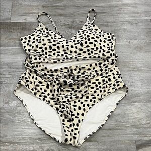 Aerie Leopard Print One-Piece Swimsuit women’s  one piece full coverage XL